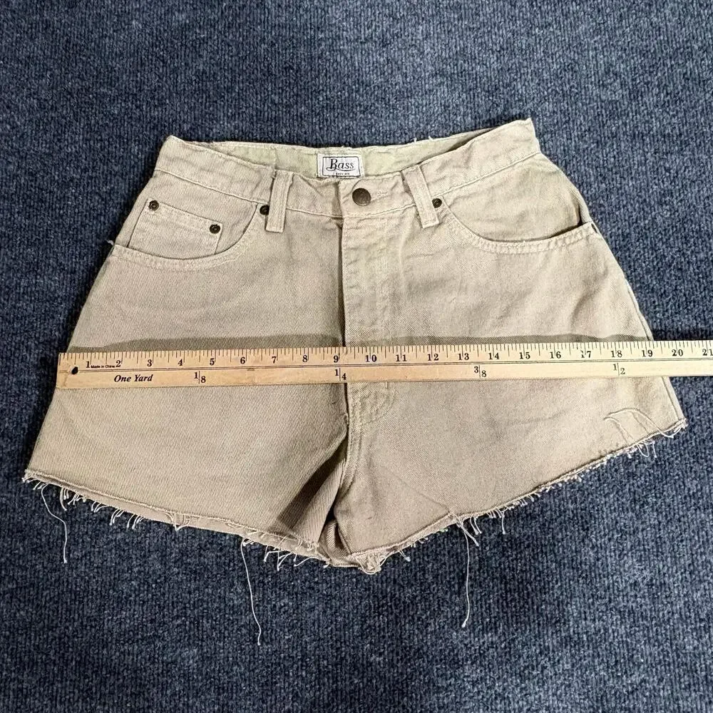 Bass Shorts Womens 8 Beige Khaki High Rise Denim Cut Off Raw Hem Casual Summer